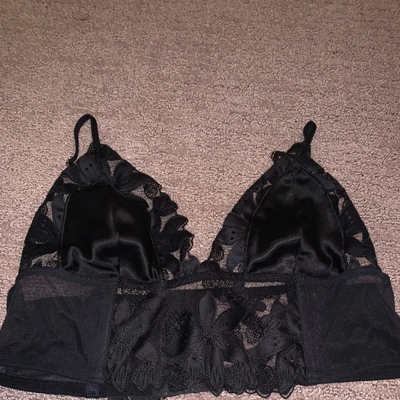 Victoria Secret black lace bralette - Picture 1 of 4